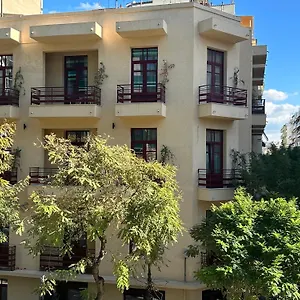 4* Appart hôtel Maroon Bottle Boutique